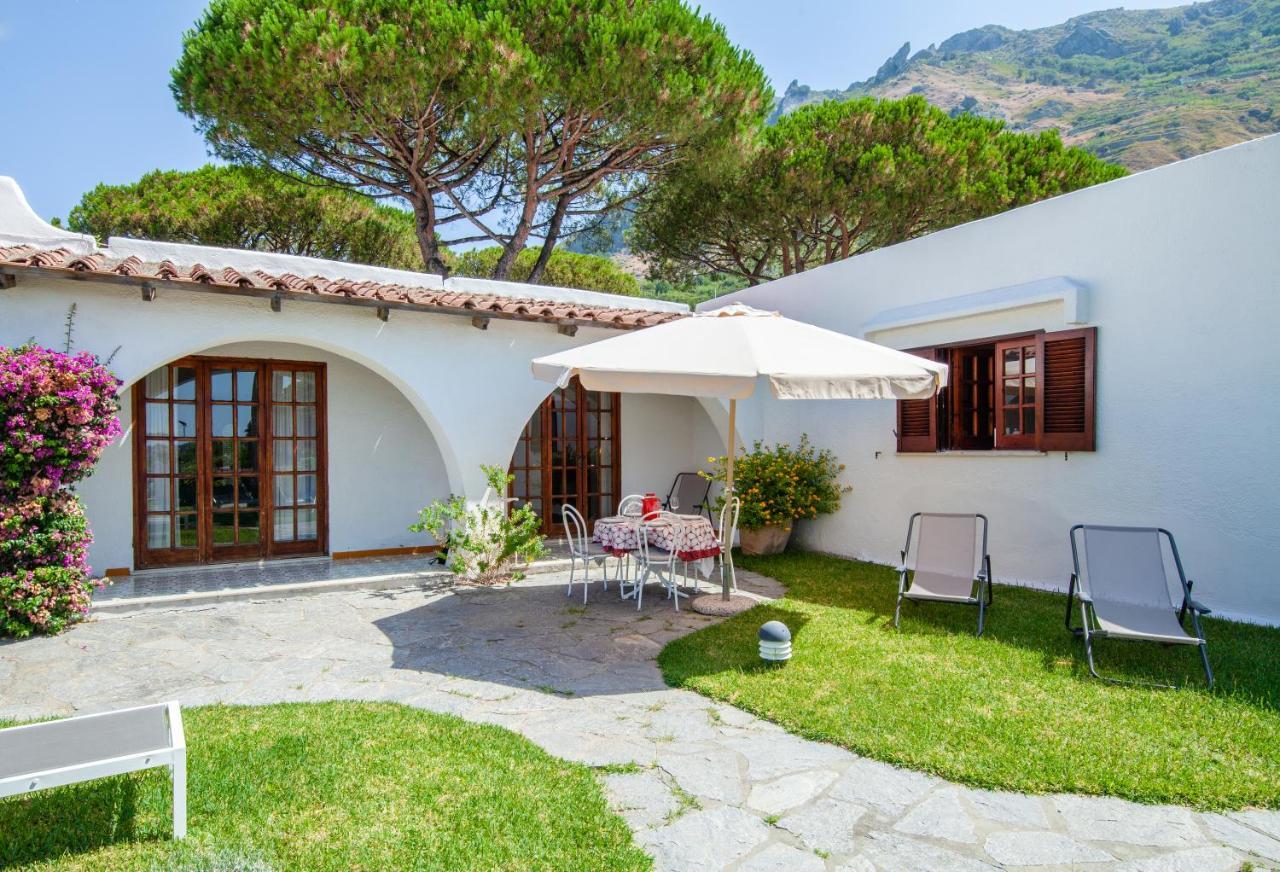 Villetta Con Giardino Esclusivo Di 1000 Mq, Piscina, Tennis, Calcio, Bocce Forio di Ischia Exterior foto