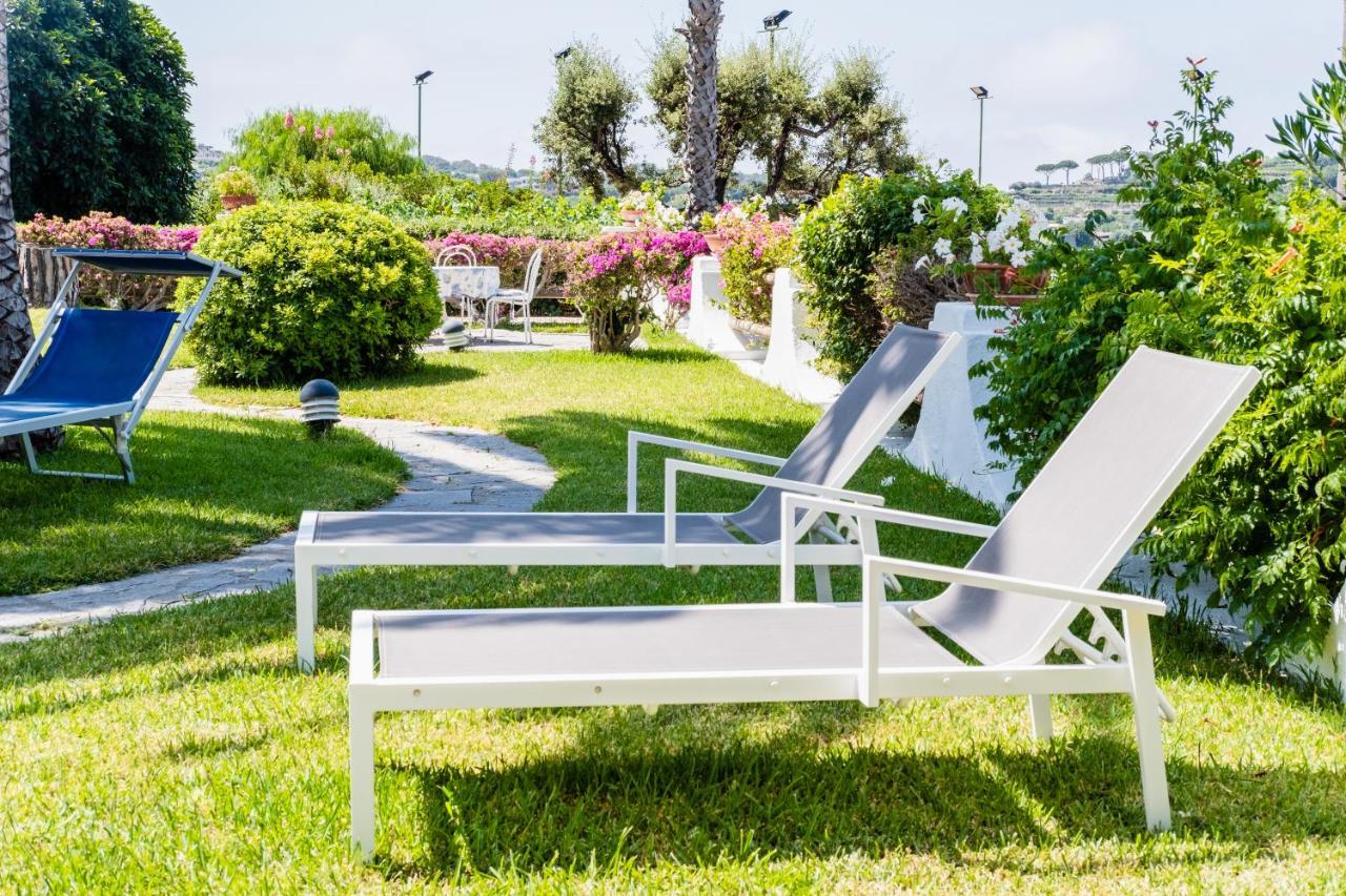 Villetta Con Giardino Esclusivo Di 1000 Mq, Piscina, Tennis, Calcio, Bocce Forio di Ischia Exterior foto