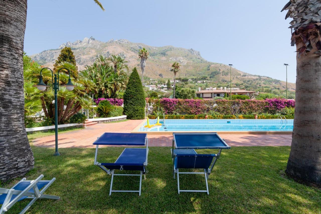 Villetta Con Giardino Esclusivo Di 1000 Mq, Piscina, Tennis, Calcio, Bocce Forio di Ischia Exterior foto