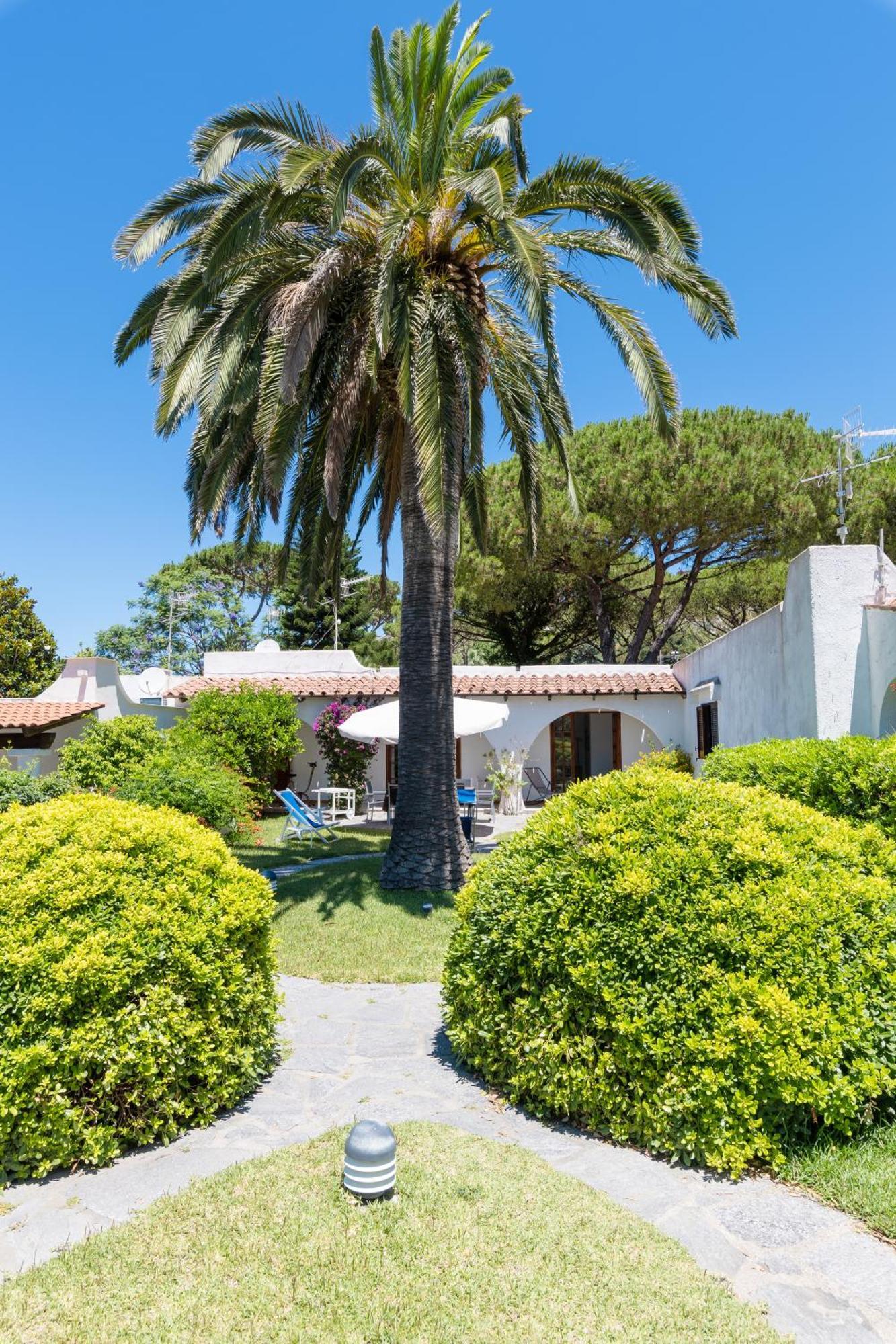 Villetta Con Giardino Esclusivo Di 1000 Mq, Piscina, Tennis, Calcio, Bocce Forio di Ischia Exterior foto